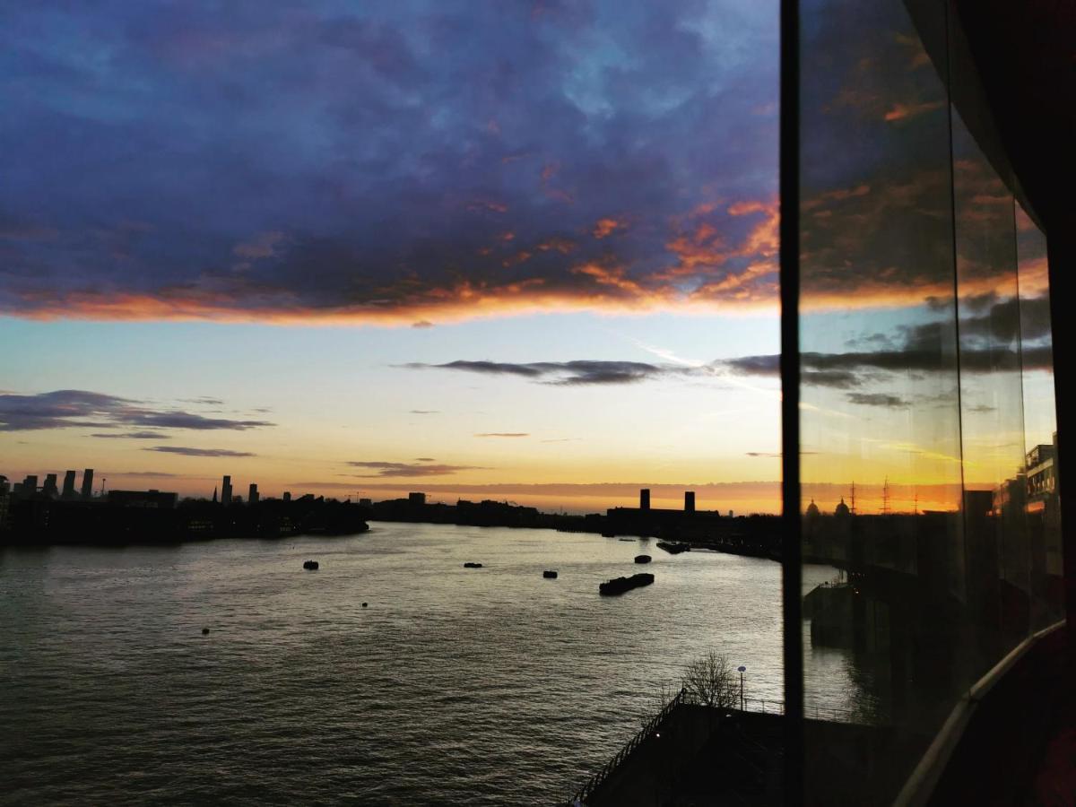 Homestay Room With Stunning Thames River View Лондон Экстерьер фото