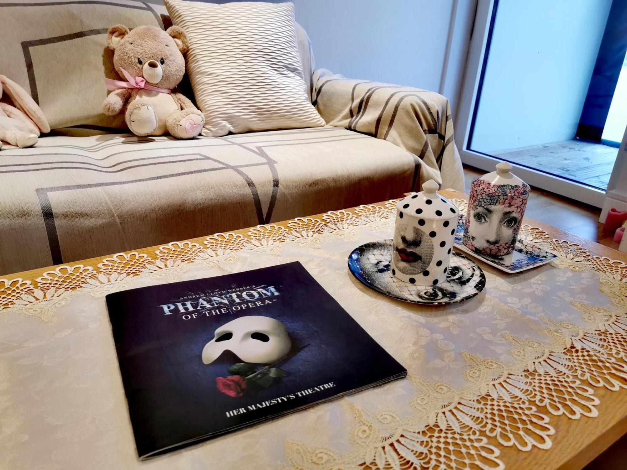 Homestay Room With Stunning Thames River View Лондон Экстерьер фото